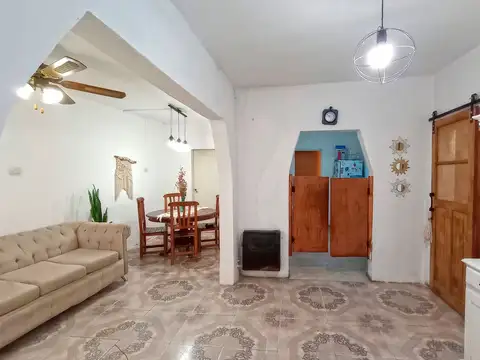 VENTA CASA 4 AMBIENTES EN VILLA TESEI APTO CREDITO