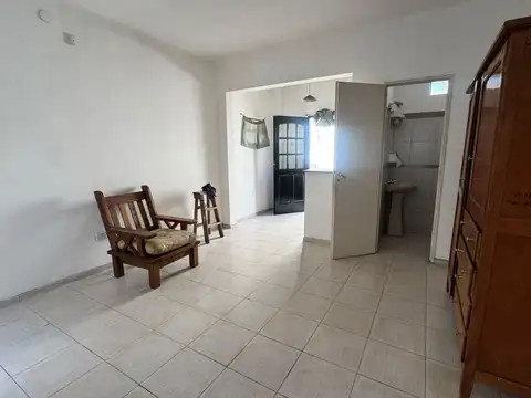 Depto Tipo Casa en Alquiler 26 años