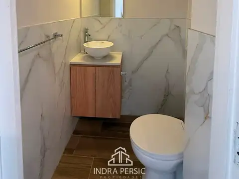 Casa 4 ambientes con 1 baño