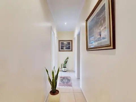 Casa en Venta en Abril Club De Campo, USD 745.000