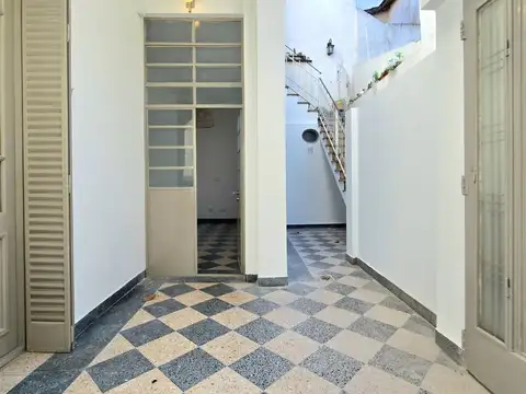 VENTA PH 2 AMBIENTES PATIO RECICLADO MONTE CASTRO