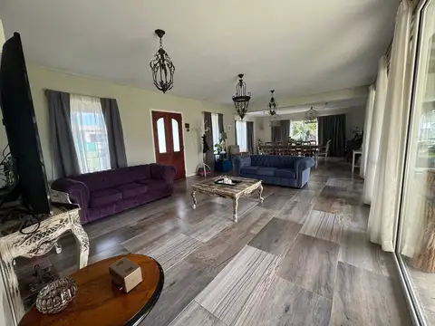 Casa en Venta en Haras Santa María, USD 295.000