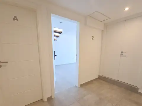 Departamento 2 amb. con esp. p/auto - Vieytes y España