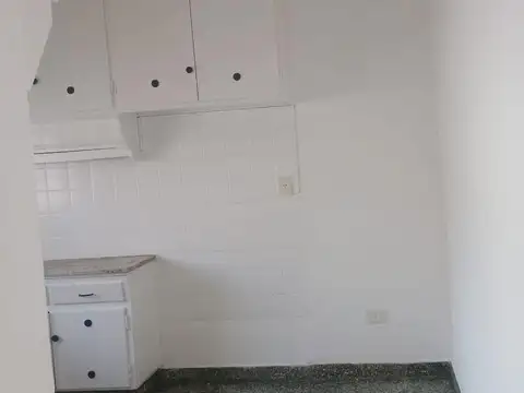 Depto Tipo Casa en Alquiler de 3 ambientes