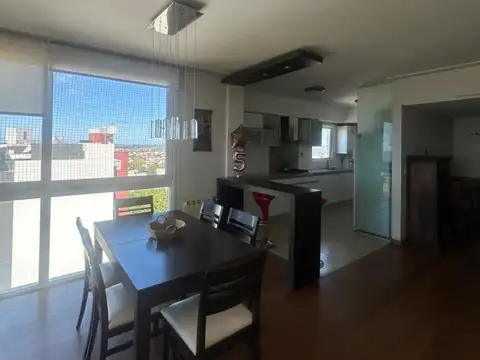 Alem , Piso 4605