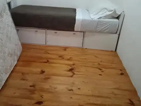 Depto Tipo Casa en Venta 80 años