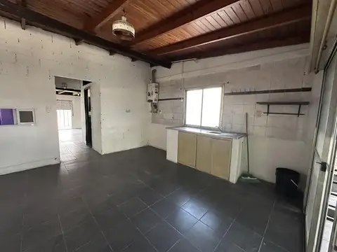Calle 110 a pasos de Avenida 21