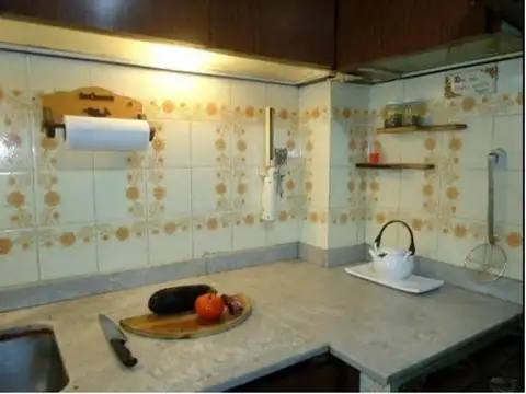 Depto Tipo Casa en Venta 50 años