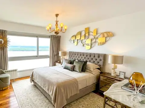 Avenida Madres de Plaza 25 de Mayo 2880