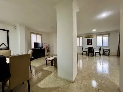 Depto Tipo Casa 4 ambientes con 2 baños