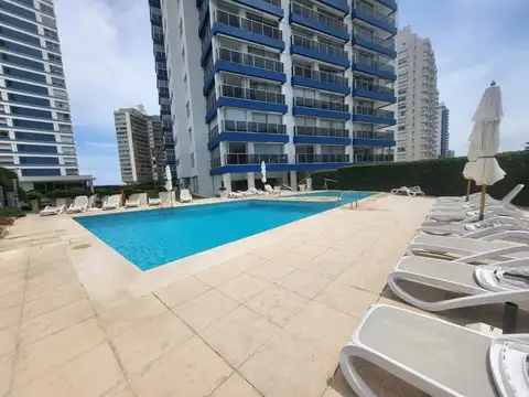Departamento con cochera Ocean Tower Punta del Este