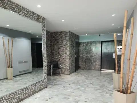 ALQUILER Impecable Departamento de 3 Ambientes, en Excelente Ubicación, Hecho a Nuevo