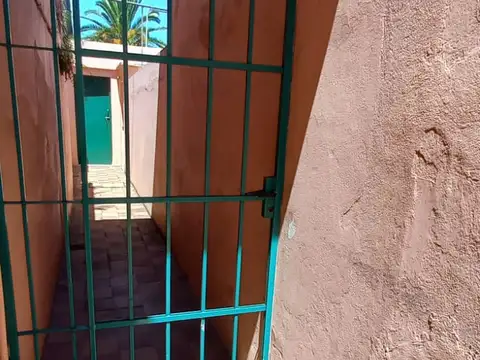 Depto Tipo Casa en Alquiler de 3 ambientes