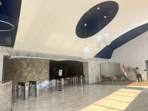 Avenida Eduardo Madero 900