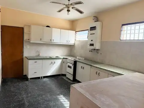 Galpon en Alquiler en Zona Centro, $ 2.800.000