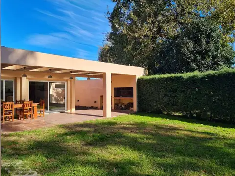 Casa en Venta en General las Heras, USD 169.000