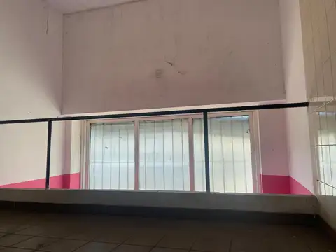 Local en Venta 60 años