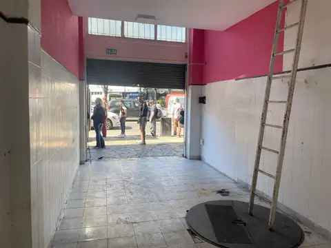 Local en Venta en La Plata [Cod: 851]