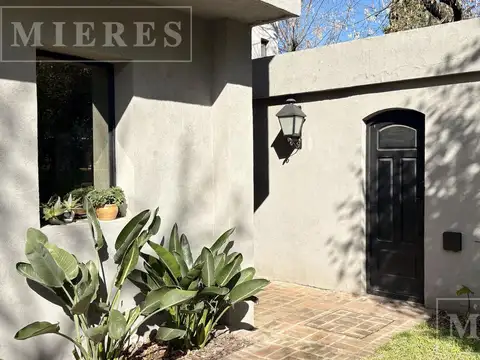 Casa 6 ambientes con 3 baños