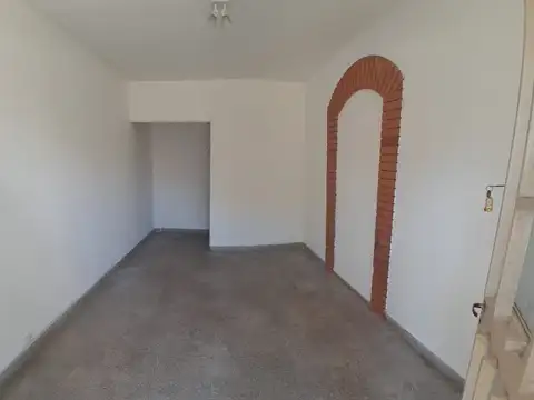 Local en Alquiler en Abasto, $ 250.000