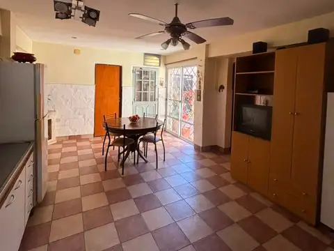 Depto Tipo Casa en Venta en Piñeyro, USD 99.000