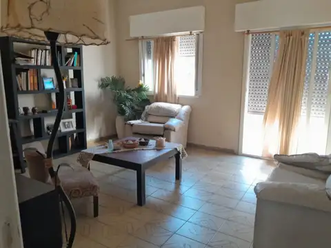 Depto Tipo Casa en Venta 48 años