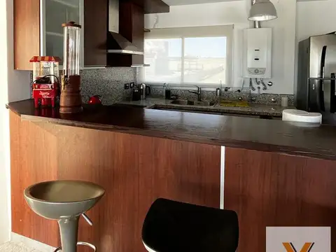 Casa 6 ambientes con 3 baños