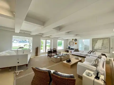Casa en Alquiler Temporal en La Barra, USD 88.000