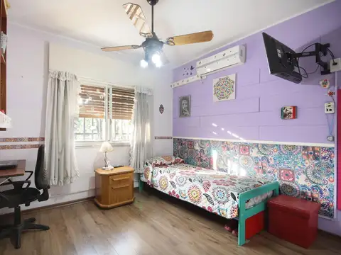 Venta Casa 4 ambiente zona en Parque Avellaneda.