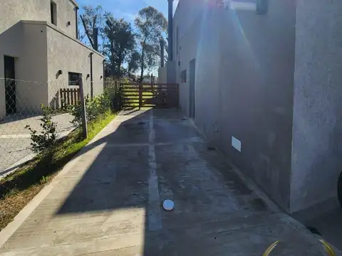 Casa en Venta en Countries y Barrios Cerrados en Pilar, USD 150.000