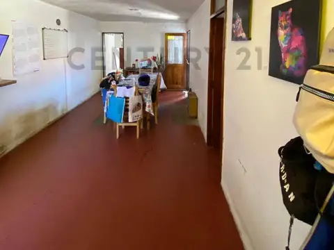 525 entre 16 y 17 100, Piso 0