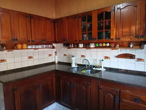 Depto Tipo Casa en Venta al Este