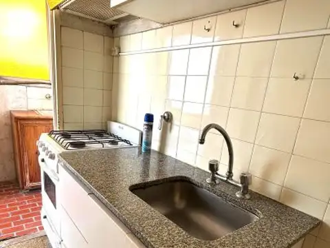 Departamento en Venta en Chacarita, USD 105.000