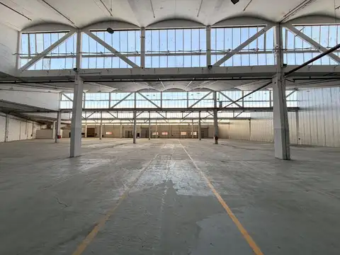 Depósito en alquiler 4.300 m2 - Pompeya - Deposito Logistico