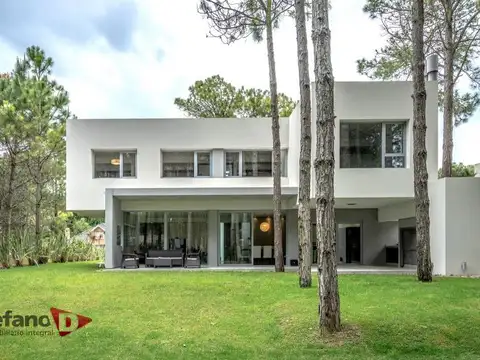 Casa en Alquiler Temporal en Pinamar, USD 5.000