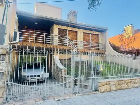 Casa en venta en Ramos Mejia Sur