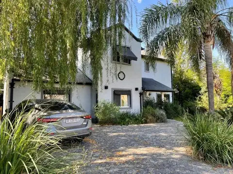 Casa en Venta de 4 dormitorios