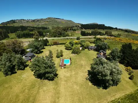 COMPLEJO DE 9 CABAÑAS Vip y Premium  S/Ruta 226