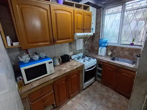 Depto Tipo Casa 5 ambientes con 2 baños