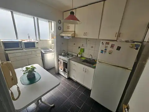 Venta - 3 ambientes con dependencia - Caballito