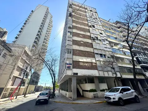 Venta Departamento Rosario Amplio Barrio Martin / Monumento / Estación Fluvial / Río.