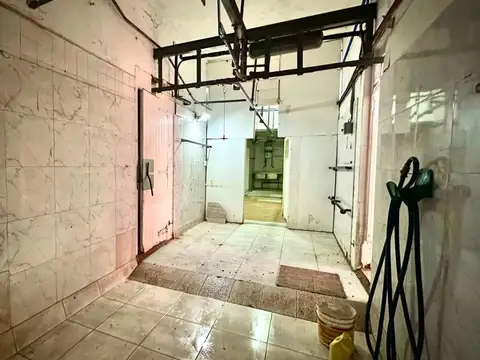 LOCAL COMERCIAL + VIVIENDA ZONA LA PERLA