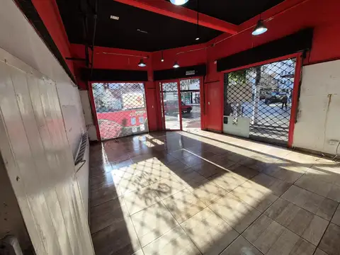 LOCAL COMERCIAL + VIVIENDA ZONA LA PERLA