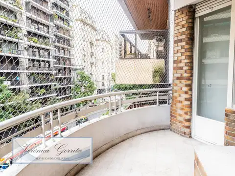 Venta. Departamento en Recoleta. Excelente edificio