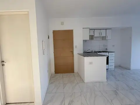 Cavassa 2500, Piso 3