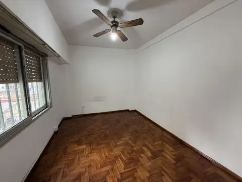 DEPARTAMENTO 3 AMB - CERCA DE LA ESTACION DE RAMOS MEJIA