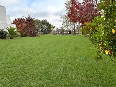 Terreno en Venta 23  mts Frente
