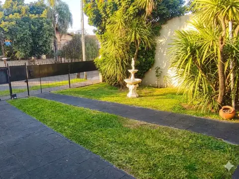 Casa en Venta en Villa Santos Tesei, USD 155.000