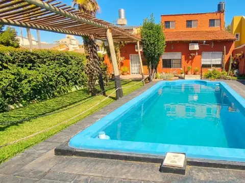 Casa Venta 4 Amb Pileta Quincho Garage Hurlingham