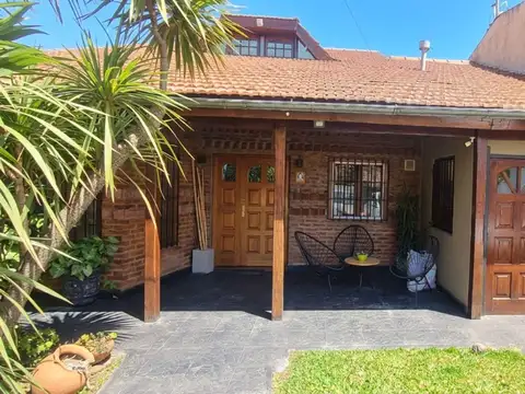Casa Venta 4 Amb Pileta Quincho Garage Hurlingham